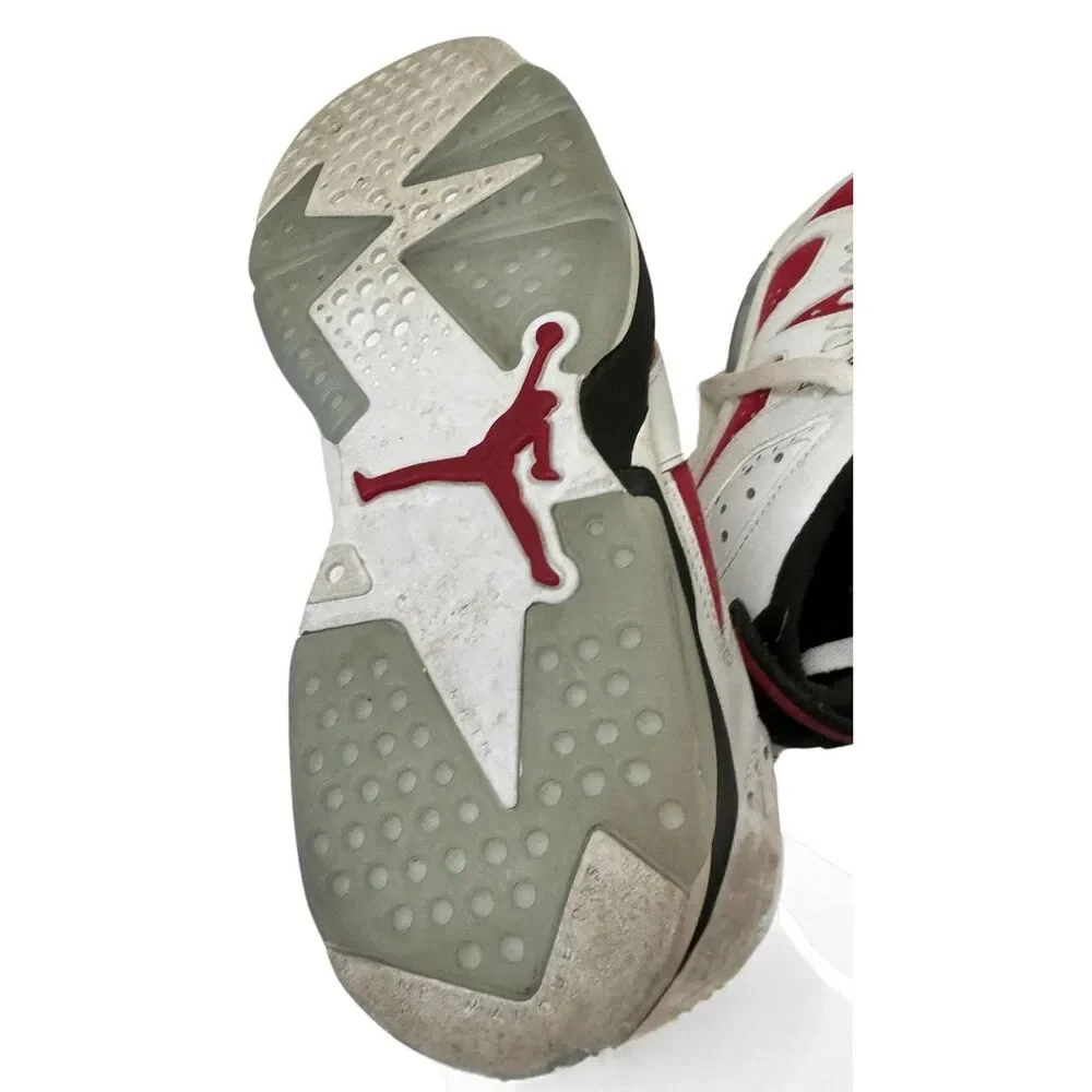 $40 (Or best offer.) AIR JORDAN VI RETRO CARMINE RED/WHITE BOYS SIZE 6Y .